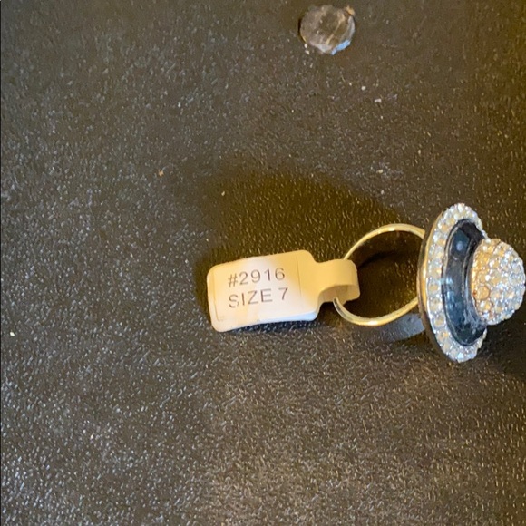 Ring - Picture 3 of 3